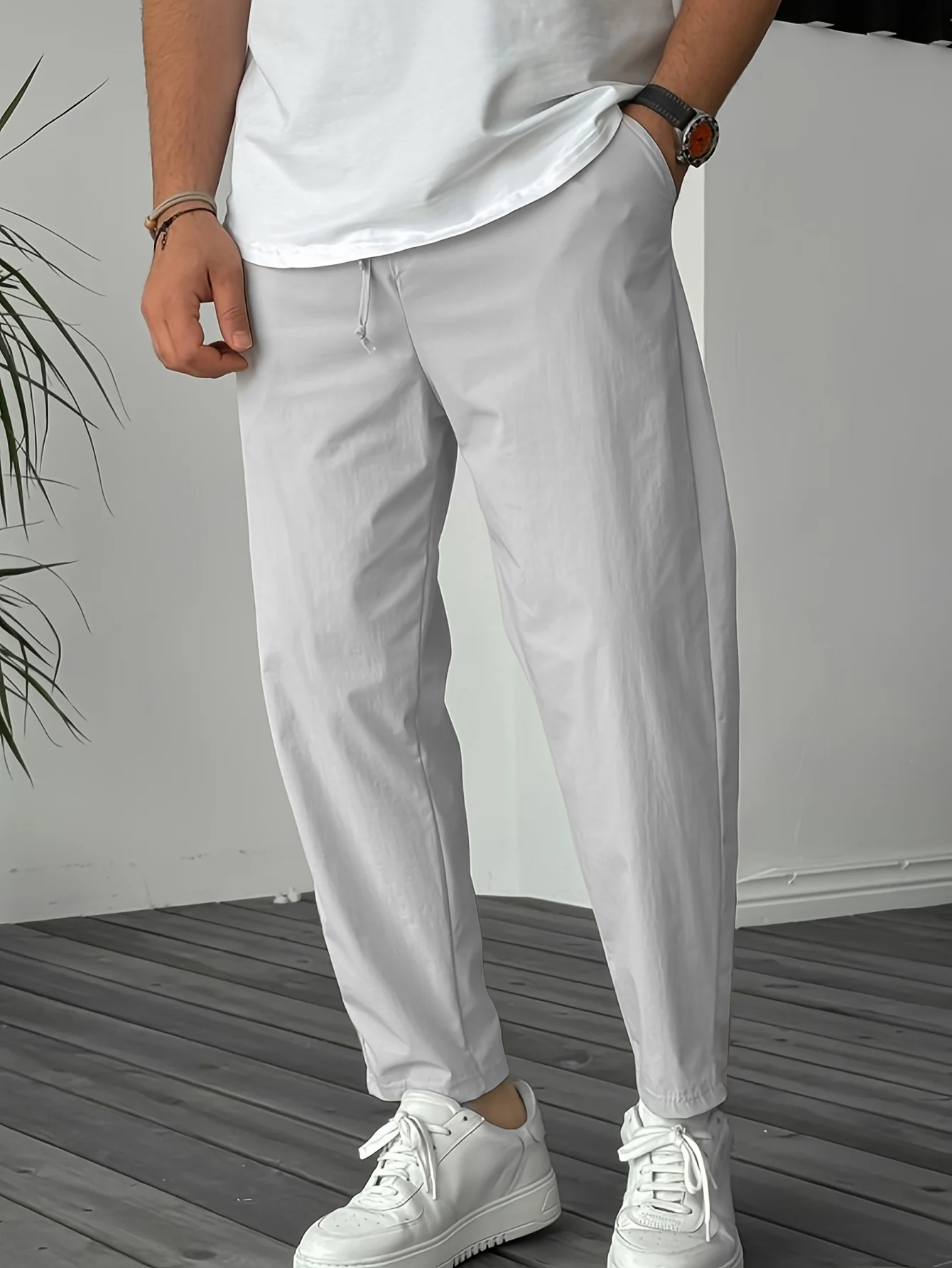 JULIAN | LIGHTWEIGHT SUMMER TROUSERS FOR MEN