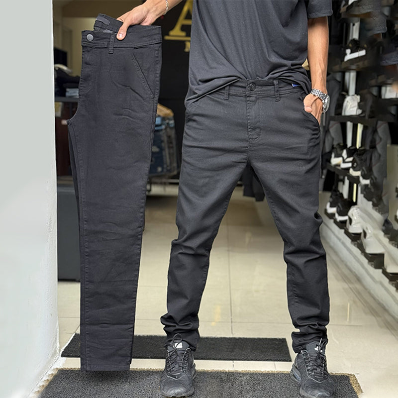 Lio | Slim-Fit Trousers
